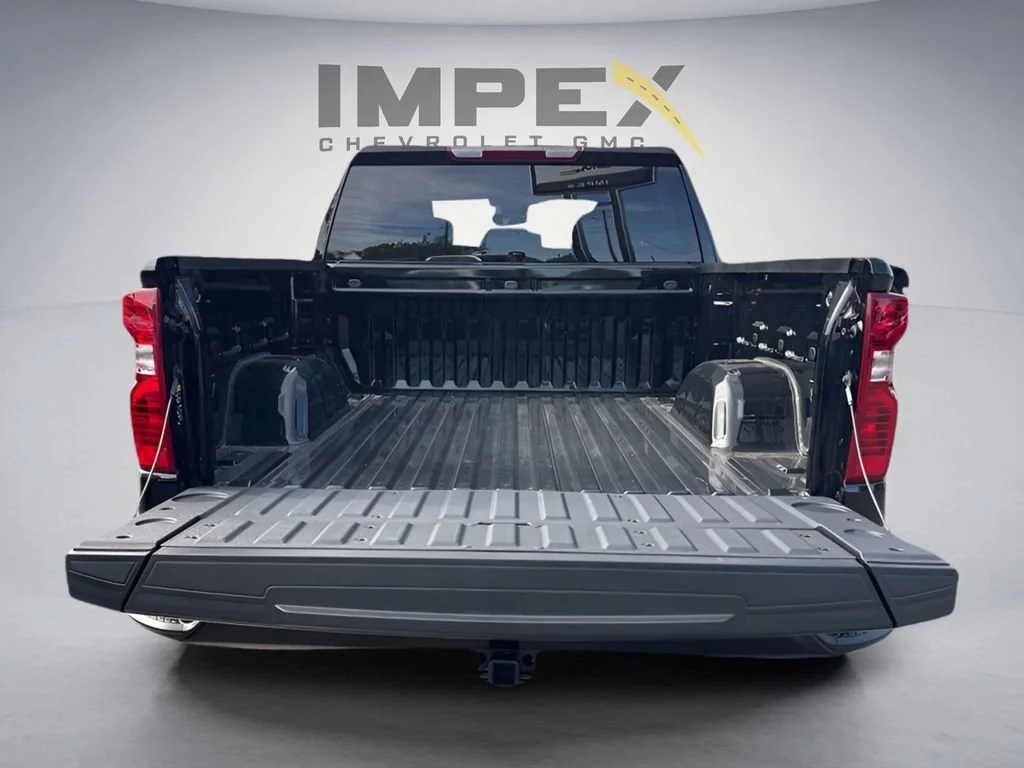 Used 2026 Black Chevrolet Custom image 27