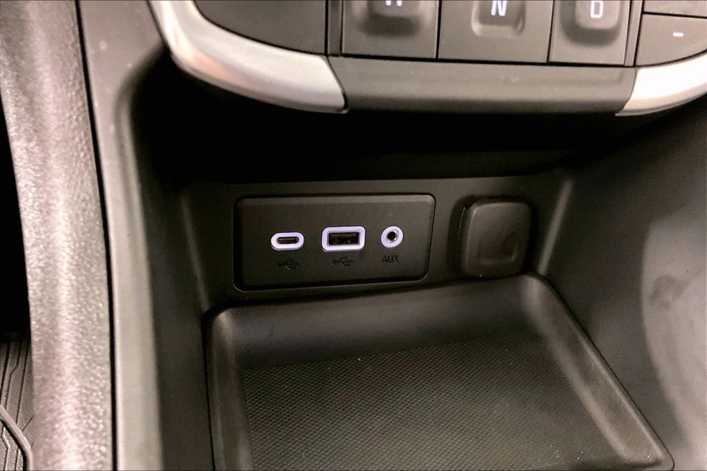 Used 2024 Silver GMC SLE image 14