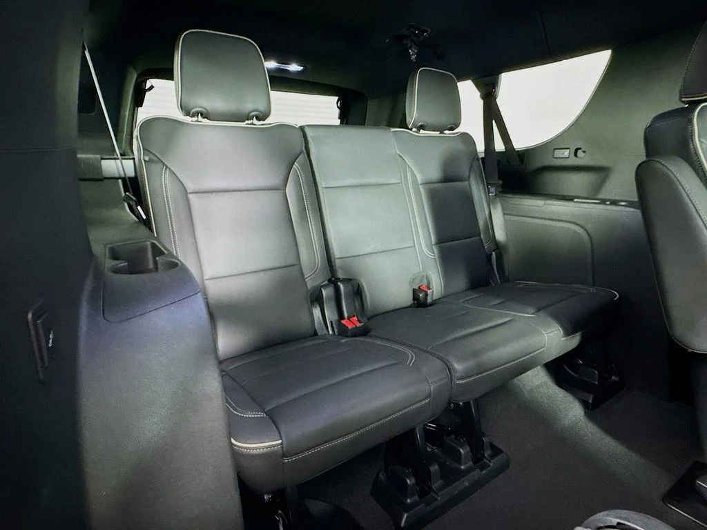 Used 2024 White GMC SLT image 33