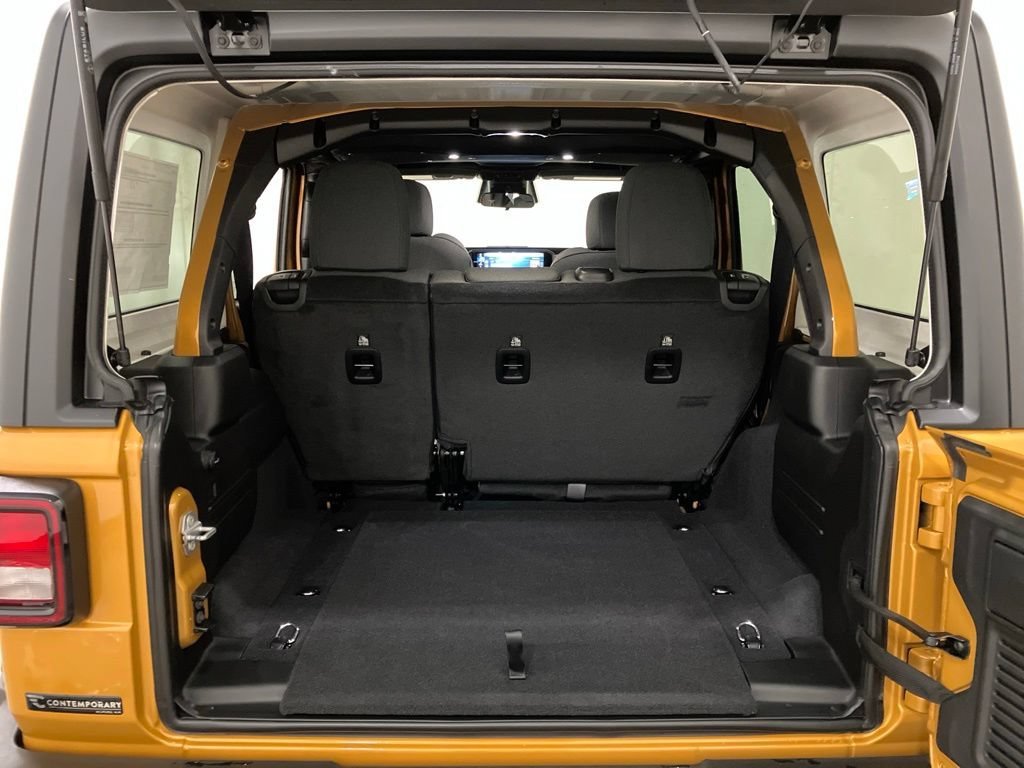 New 2026 Goldilocks Exterior Paint Jeep Sport S image 15