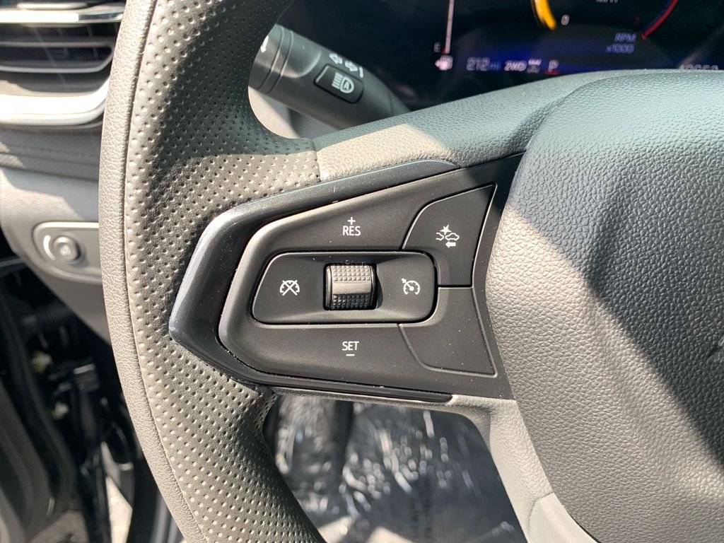 Used 2025 Black Chevrolet LT image 16