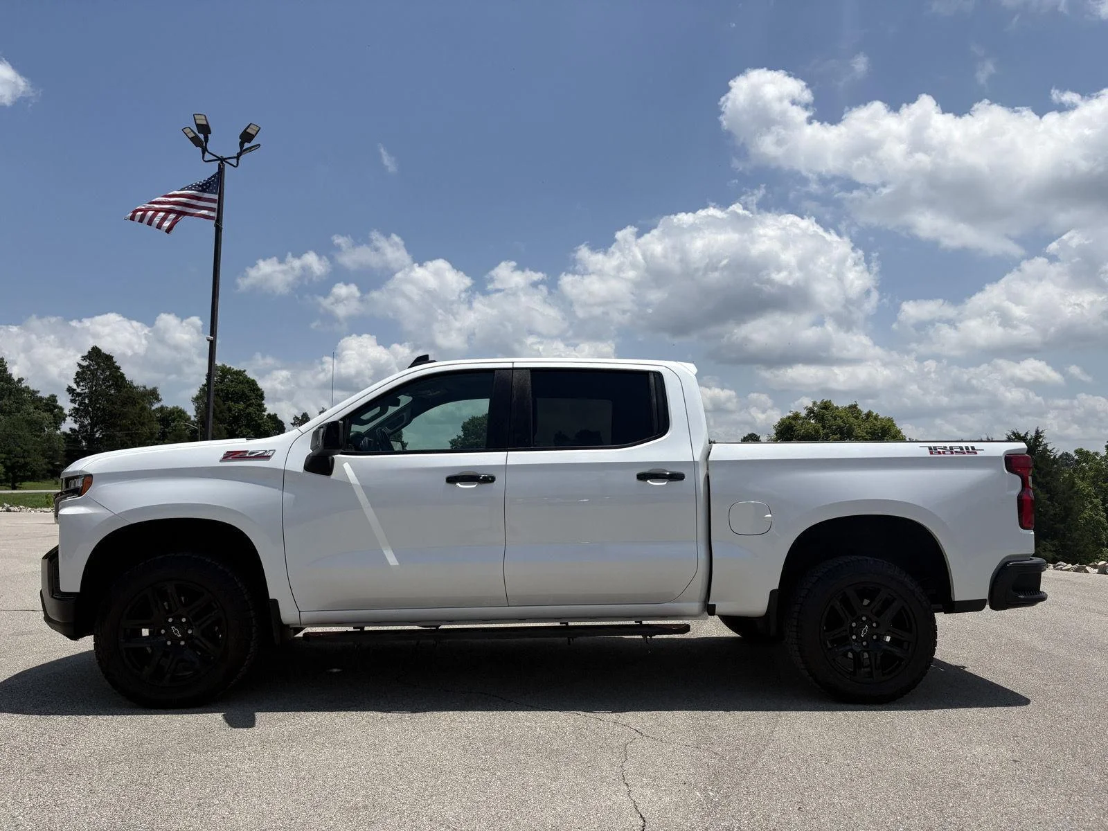 Used 2021 Summit White Chevrolet LT Trail Boss image 19
