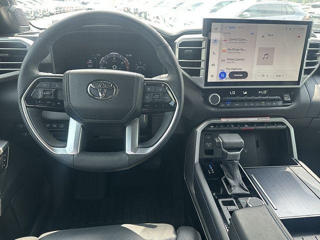 Certified Used 2025 MAGNETIC GRAY MET. Toyota  image 17