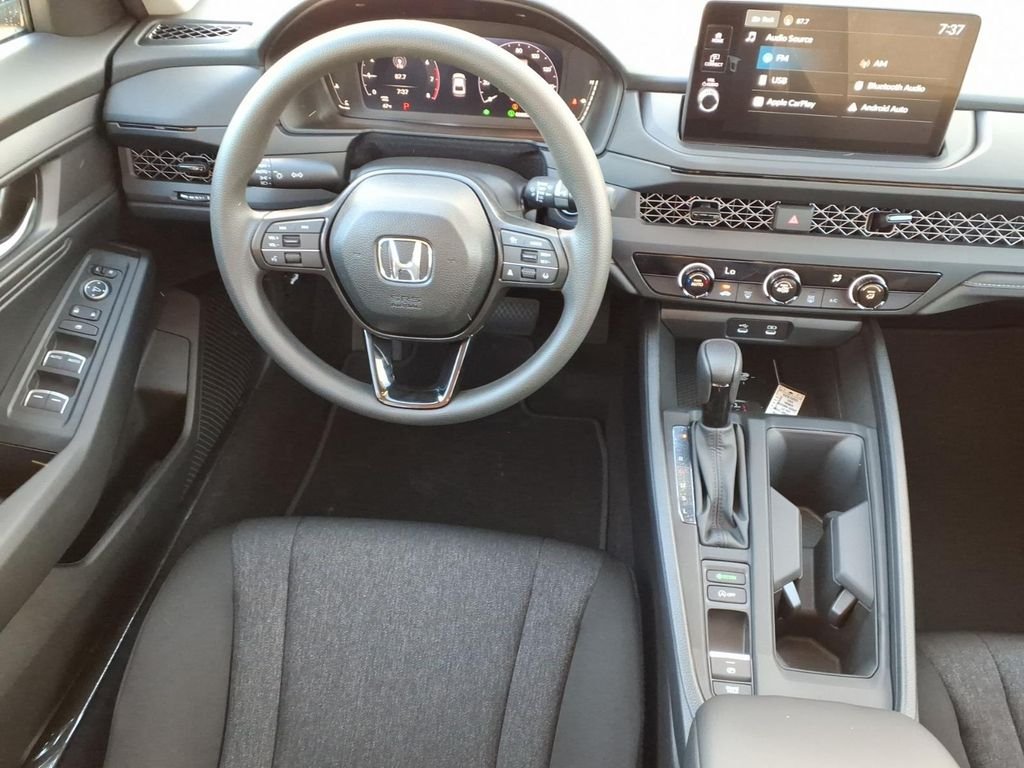 New 2026 Meteorite Gray Metallic Honda LX image 3
