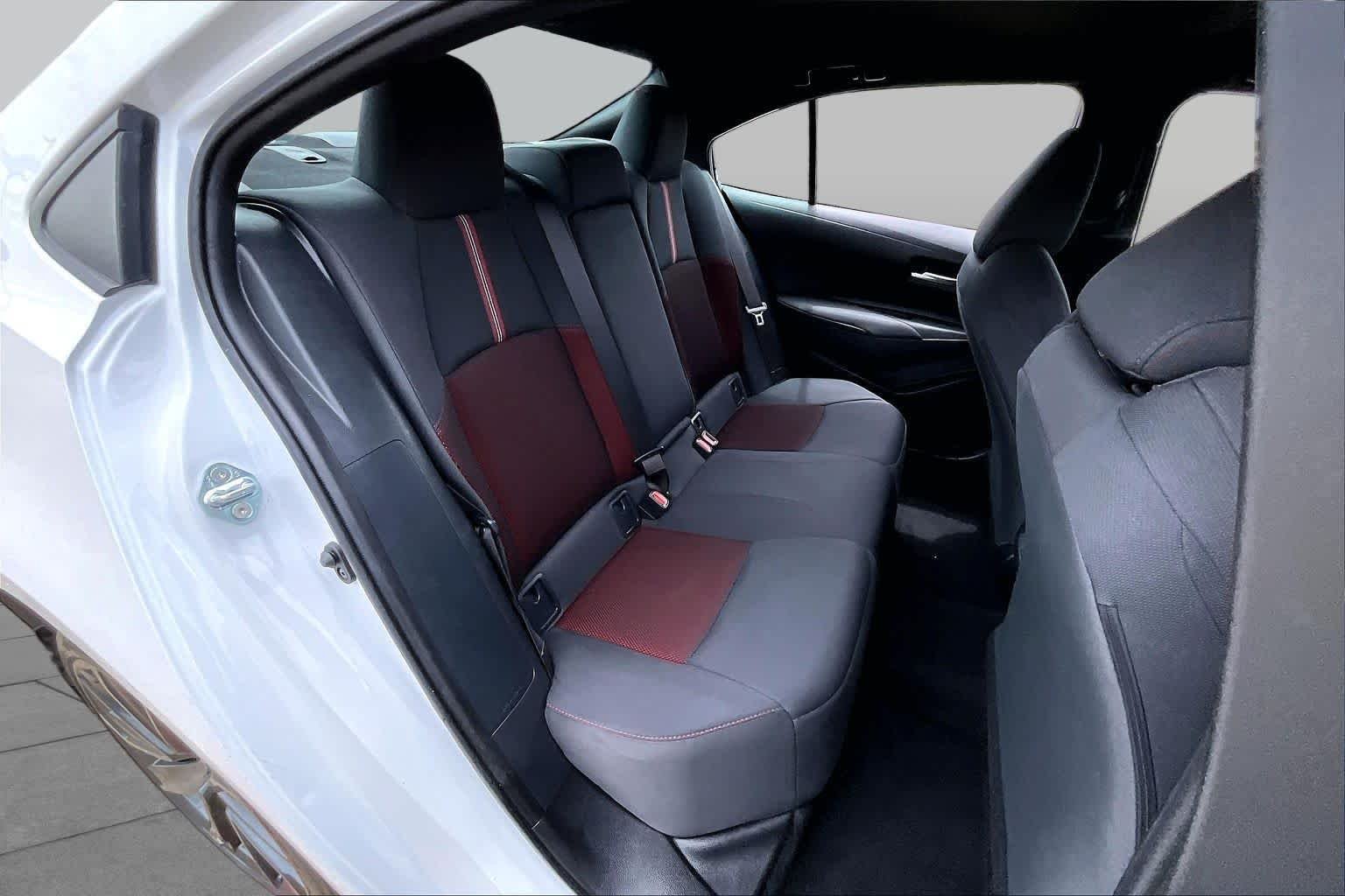 Used 2024 Ice Cap Toyota SE image 19