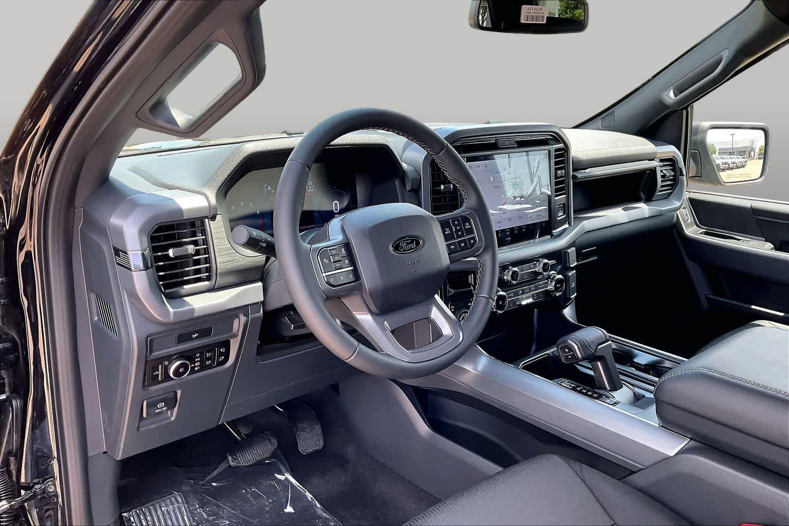 New 2026 Agate Black Metallic Ford XLT image 8
