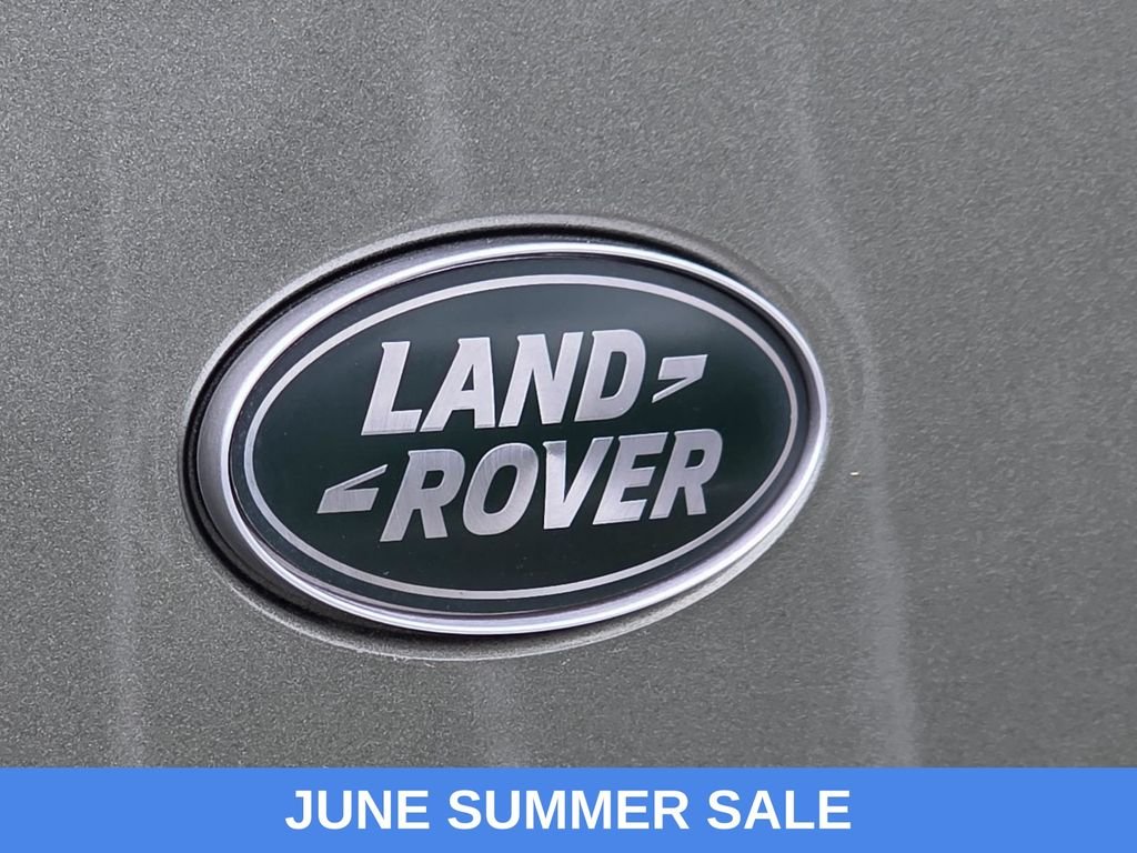 Used 2023 Green Land Rover SE image 36
