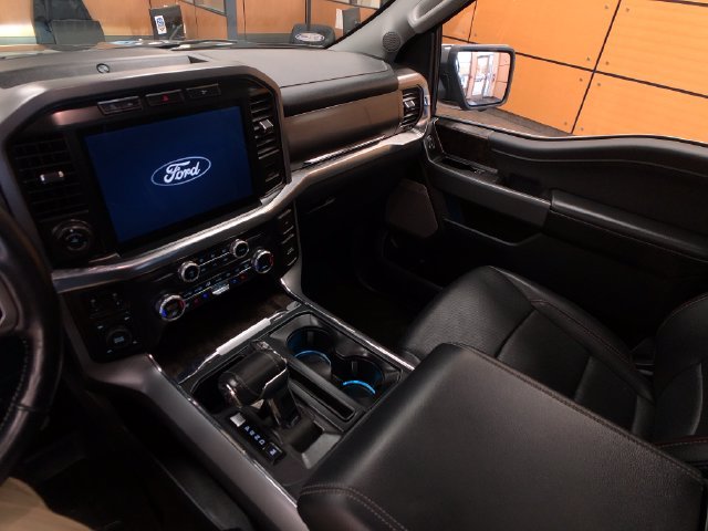 Certified Used 2021 Guard Metallic Ford Lariat image 18