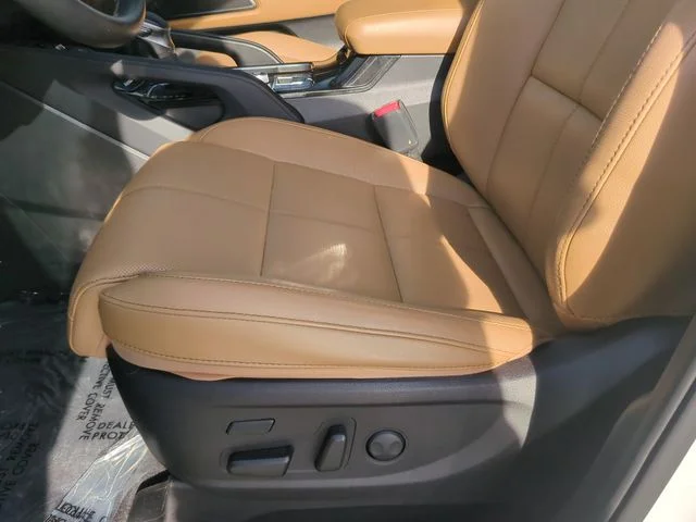 Used 2020 White Kia SX image 20