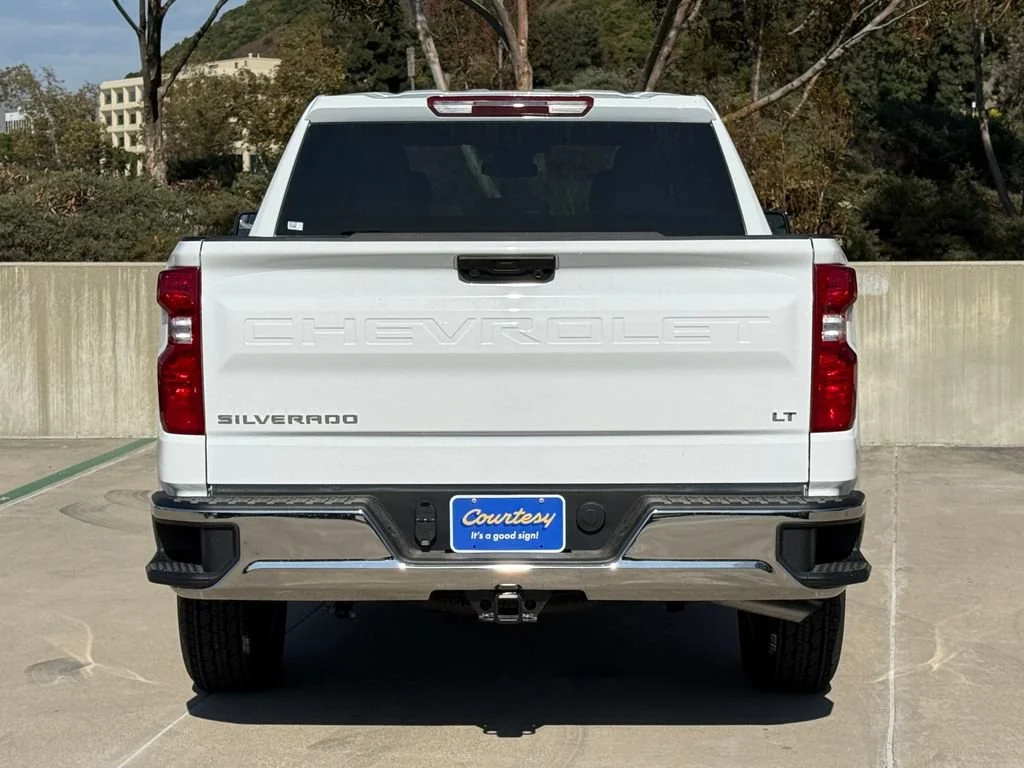 New 2026 Summit White Chevrolet LT image 6