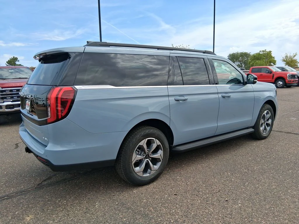 New 2027 Glacier Gray Metallic Tri-Coat Ford MAX Active image 5
