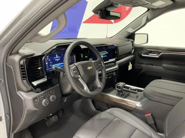2026 Chevrolet Silverado 1500 LT - Photo 15