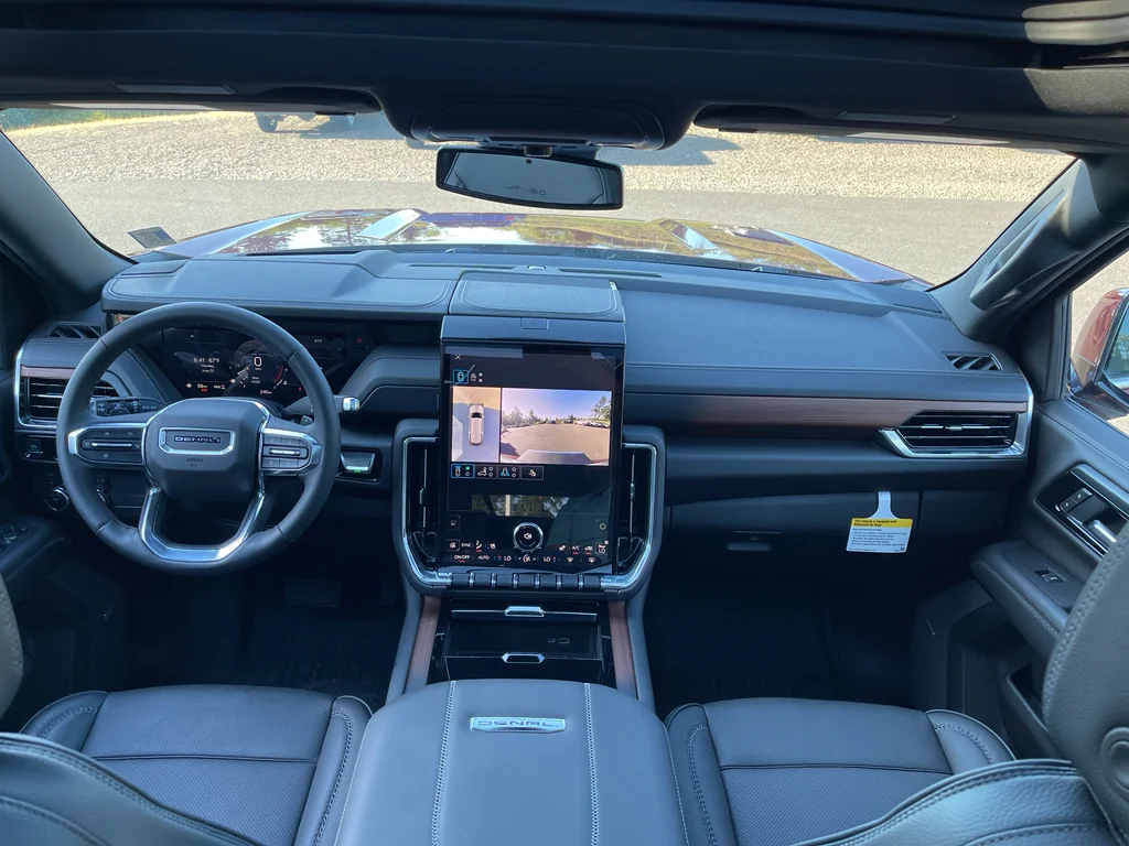 2025 GMC Yukon XL Denali - Photo 21