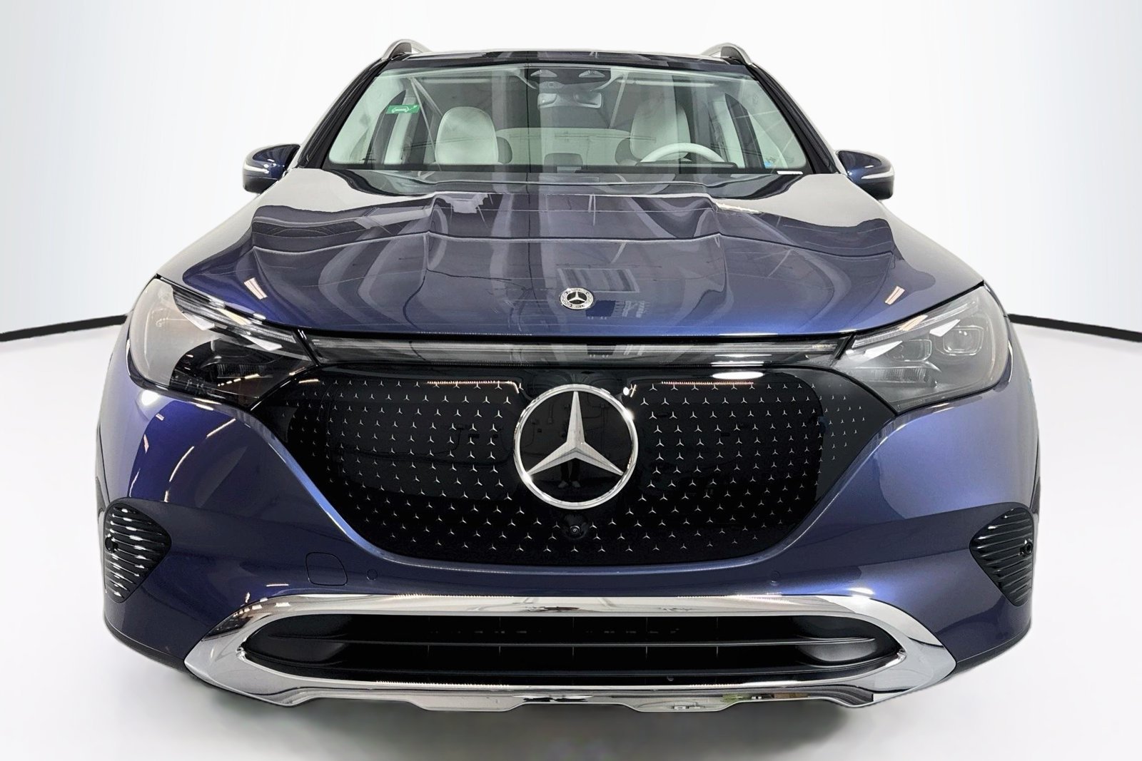 New 2027 Twilight Blue Metallic Mercedes-Benz EQE 320+ image 2