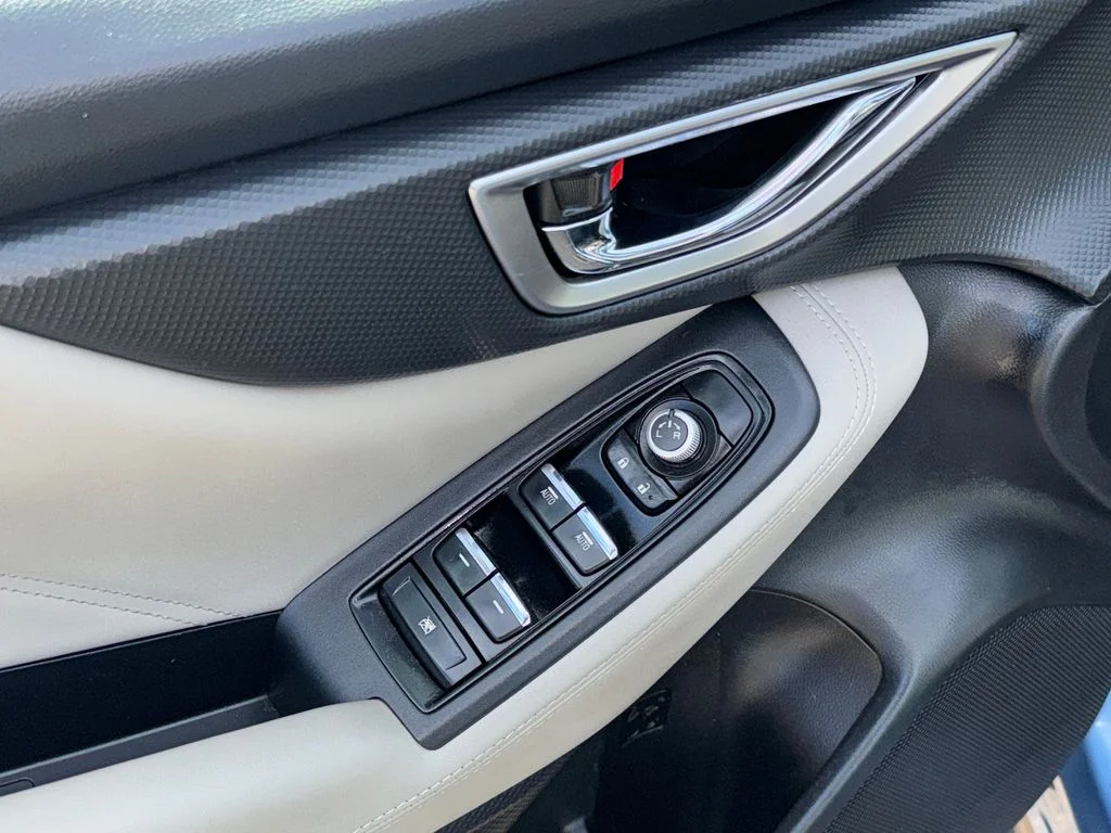 Used 2019 Blue Subaru Limited image 33