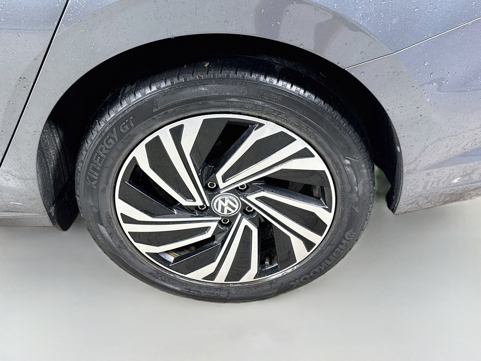 Used 2020 Platinum Gray Metallic Volkswagen SEL image 33