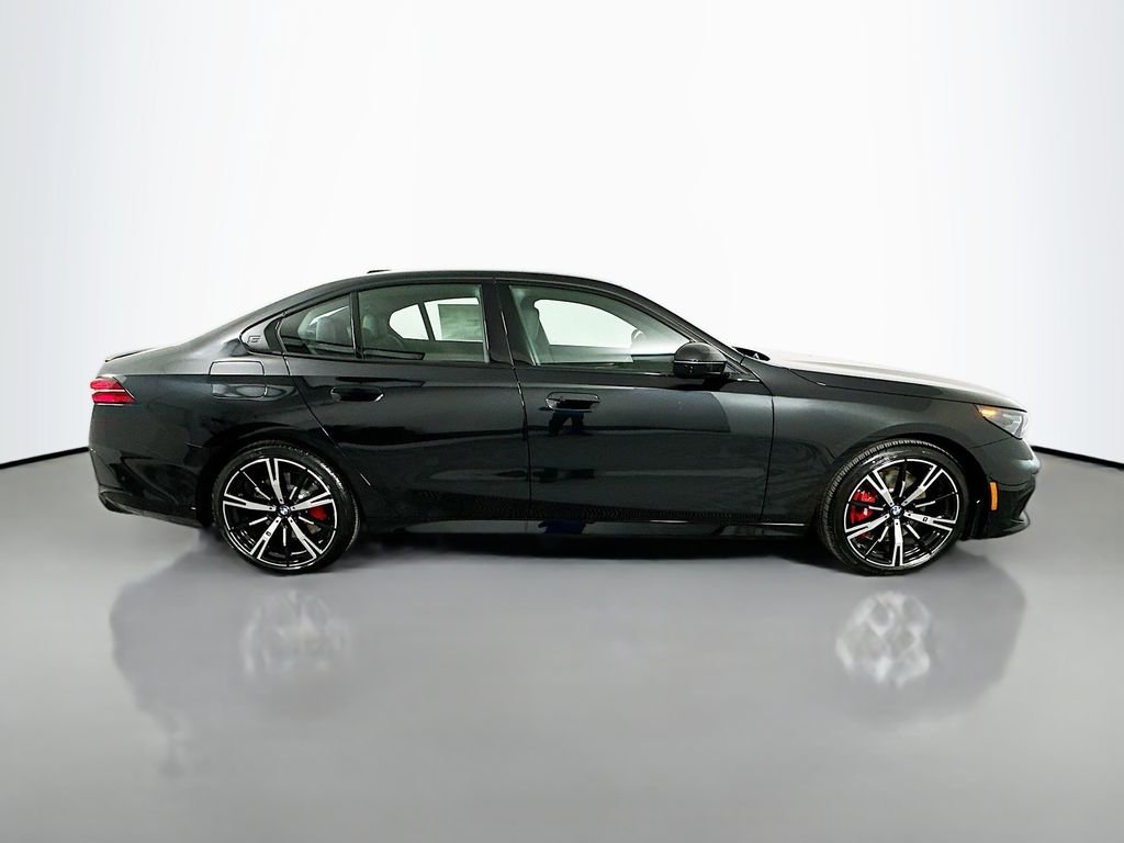New 2027 Black Sapphire Metallic BMW 540i xDrive image 4