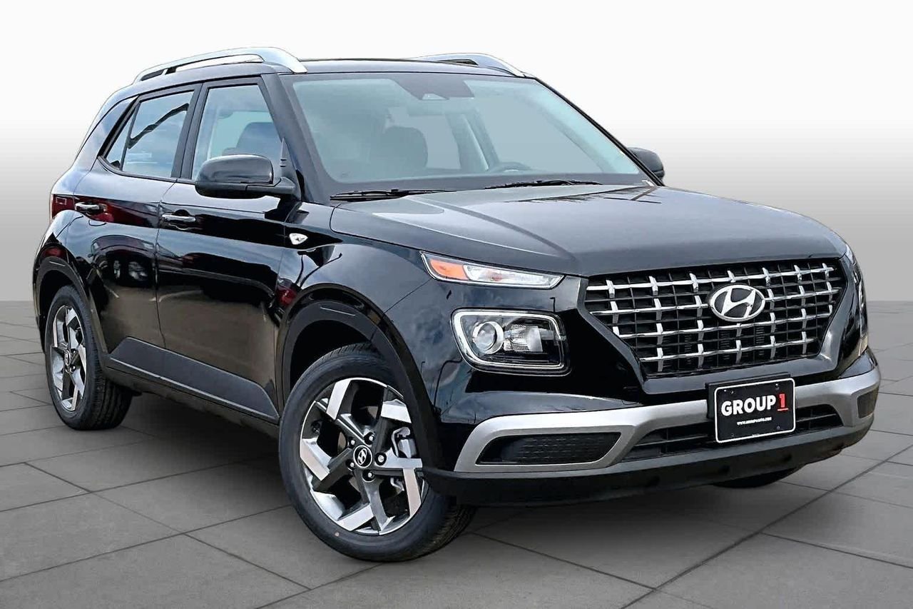 New 2026 Onyx Black Hyundai SEL image 2