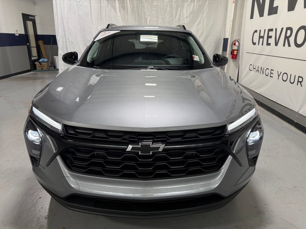 New 2026 Sterling Gray Metallic Chevrolet LT image 38