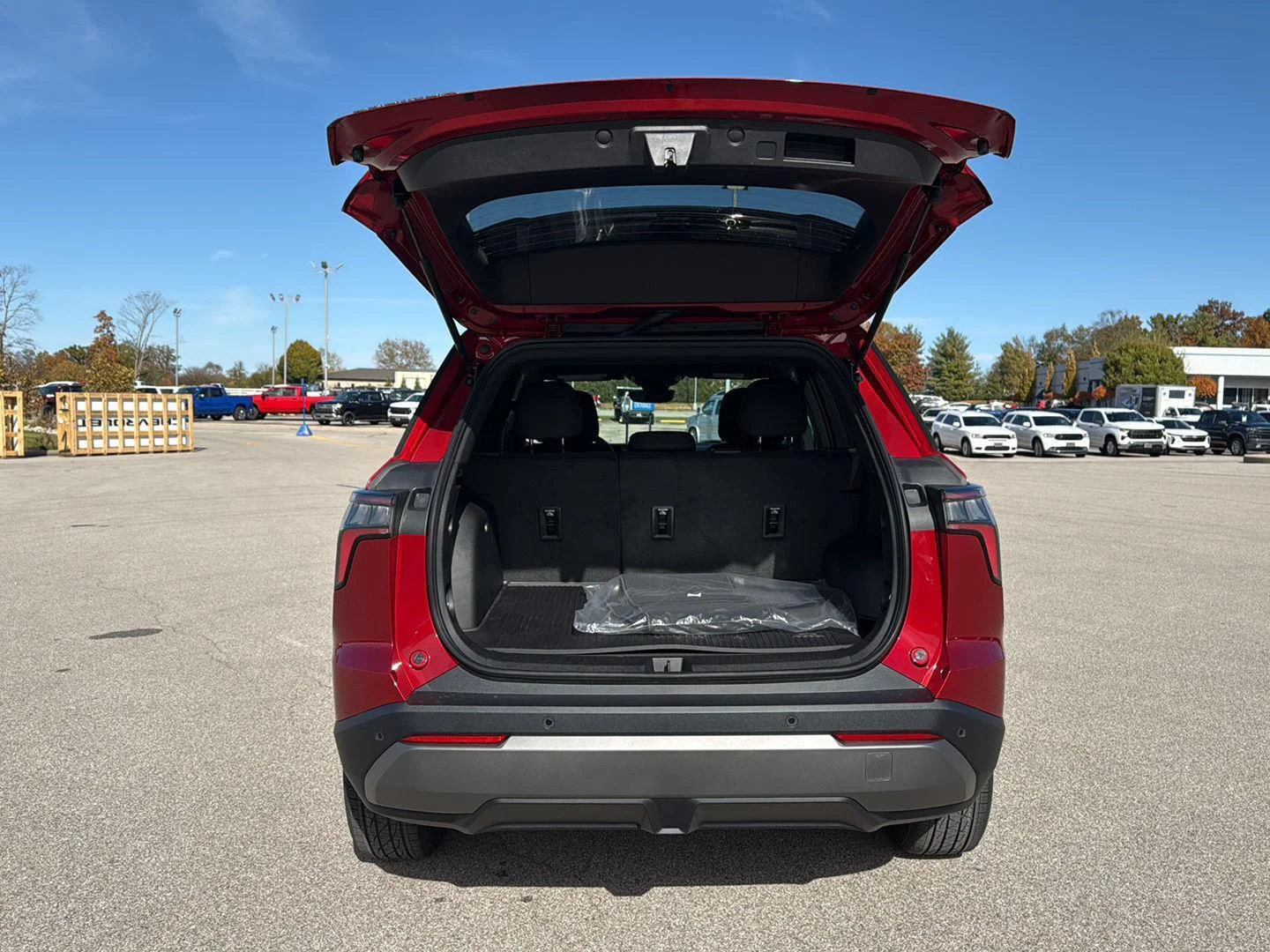 2026 Chevrolet Equinox LT - Photo 10