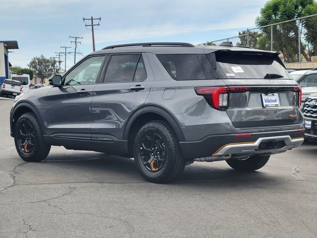 New 2026 Carbonized Gray Metallic Ford Tremor® image 2