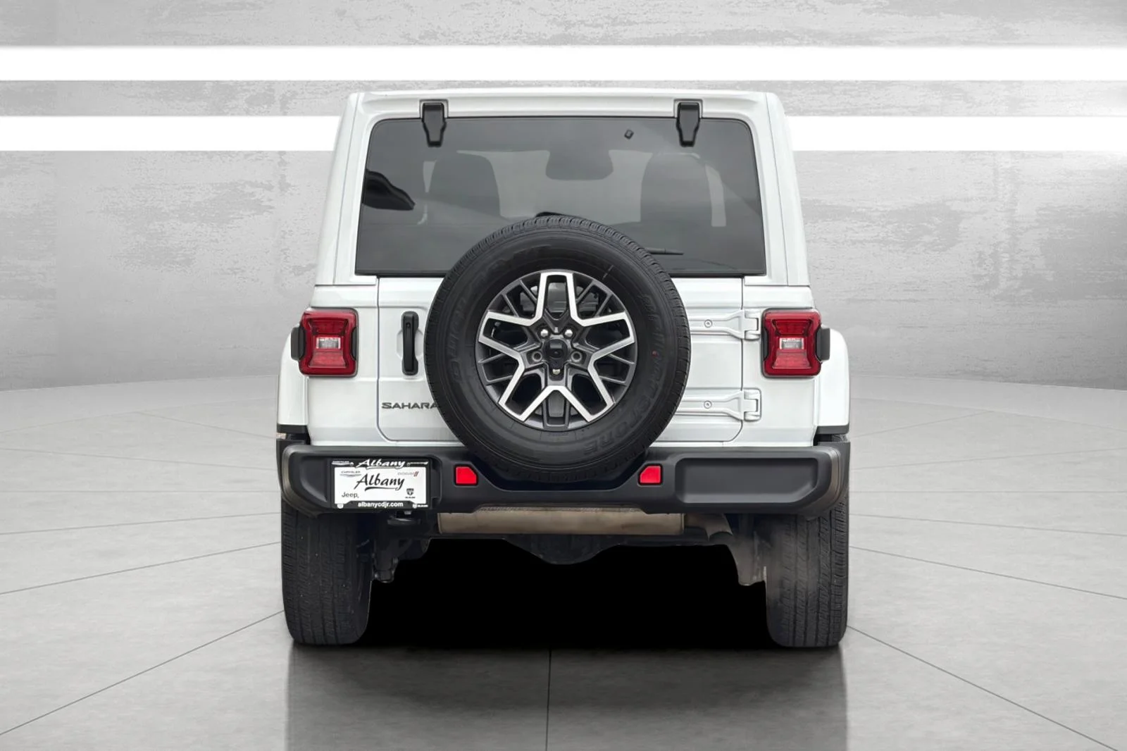 Used 2026 Bright White Clearcoat Jeep Sahara image 6