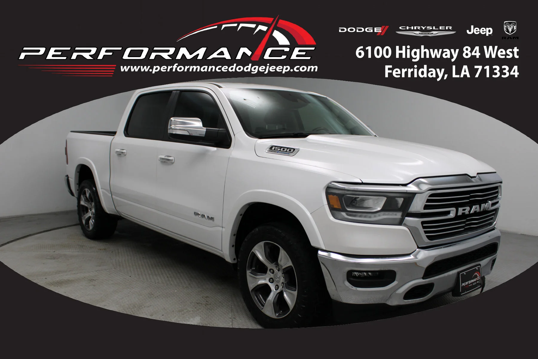 2022 RAM 1500 Laramie 4x4 Crew Cab 5'7's photo