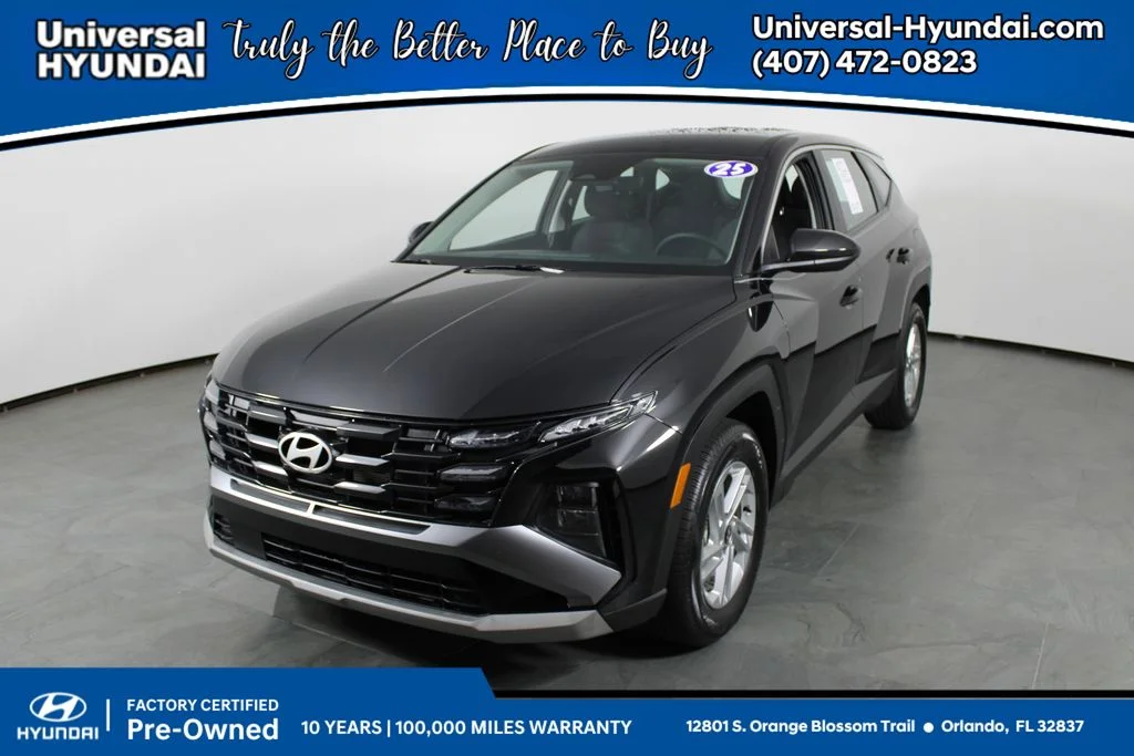 Used 2025 Black Hyundai SE image 1