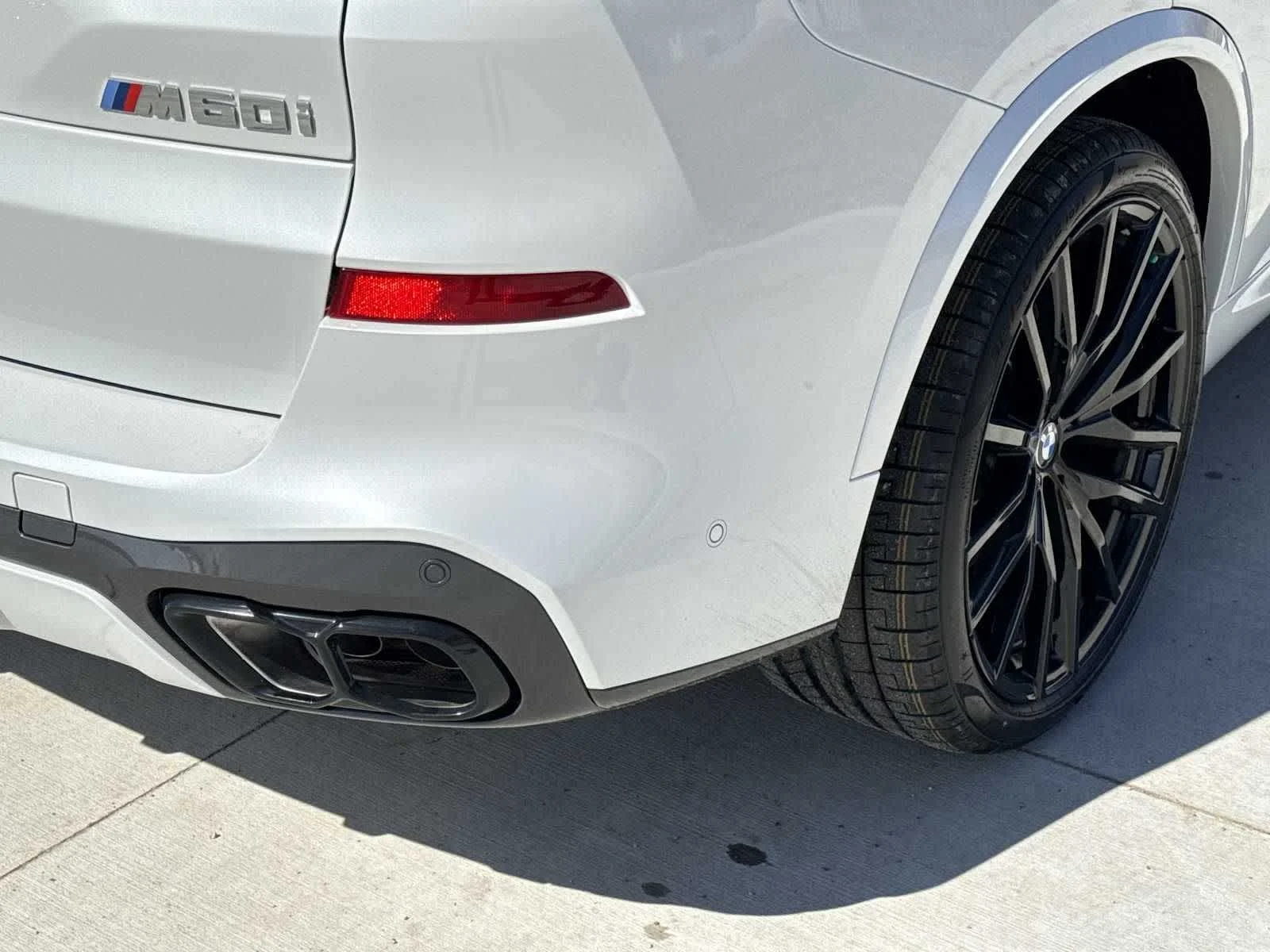 New 2026 Mineral White Metallic BMW M60i image 40