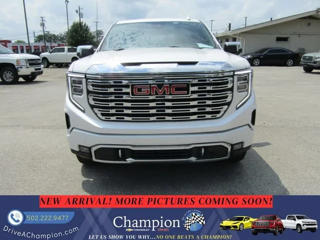 Used 2025 White Frost Tricoat GMC Denali image 2