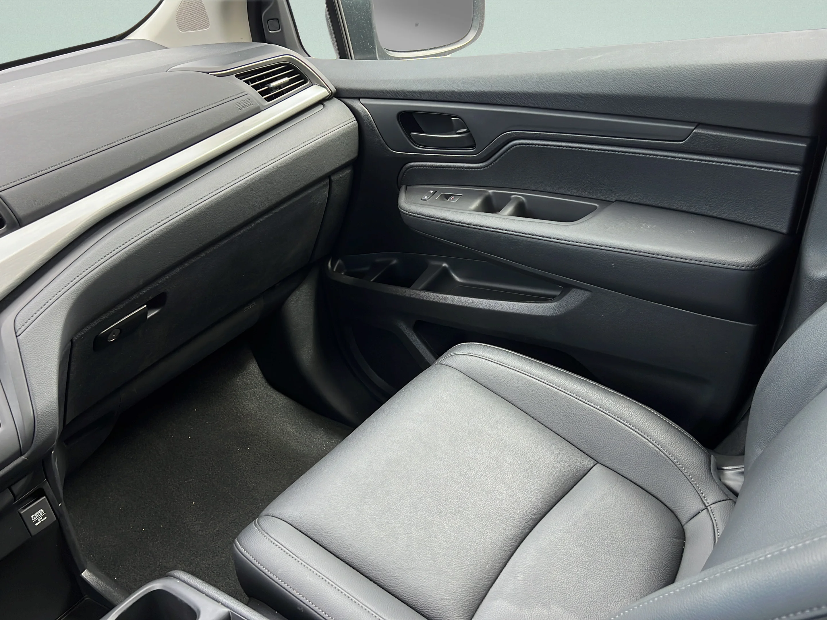 Used 2025 Gray Honda EX-L image 14