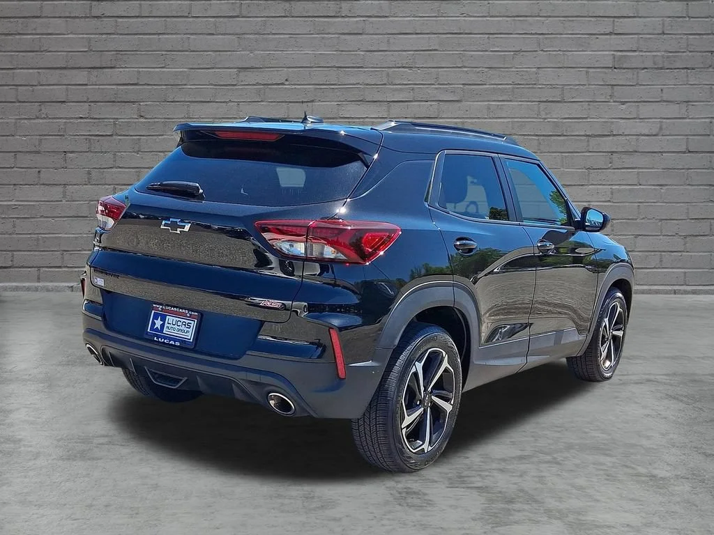 Used 2022 Mosaic Black Metallic Chevrolet RS image 11