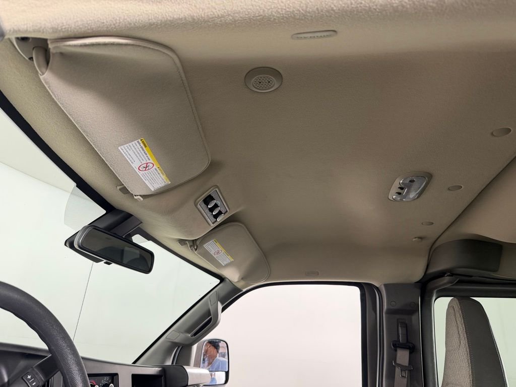 Used 2025 White Chevrolet LT Passenger image 21