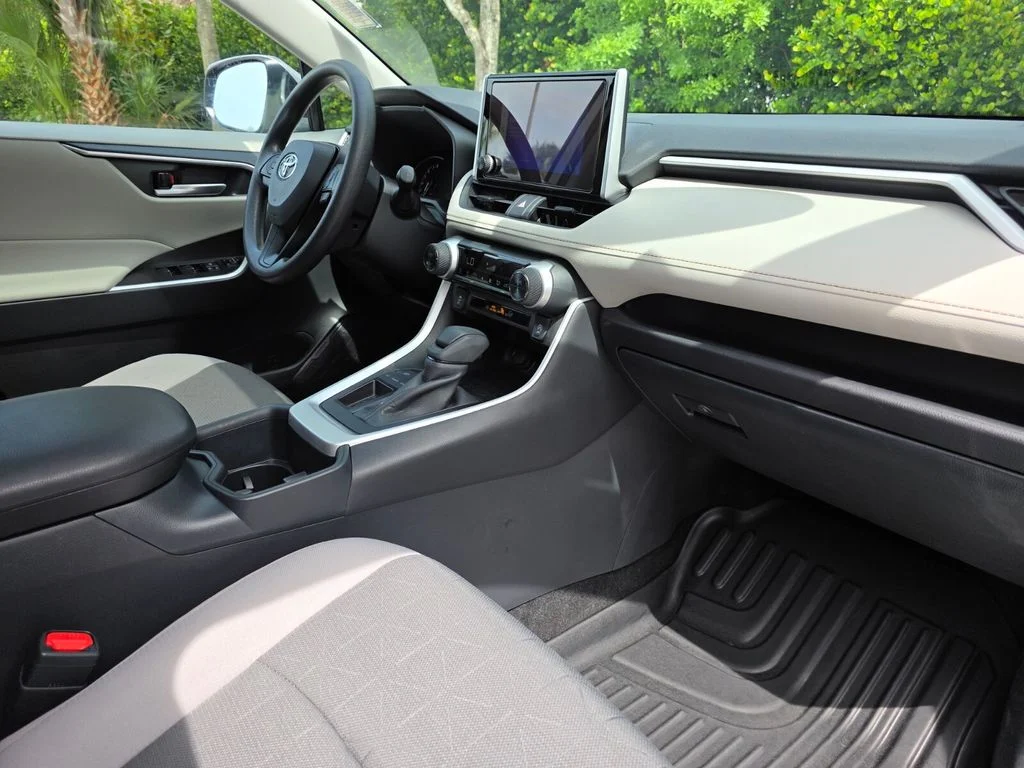 Used 2025 Silver Toyota XLE image 13