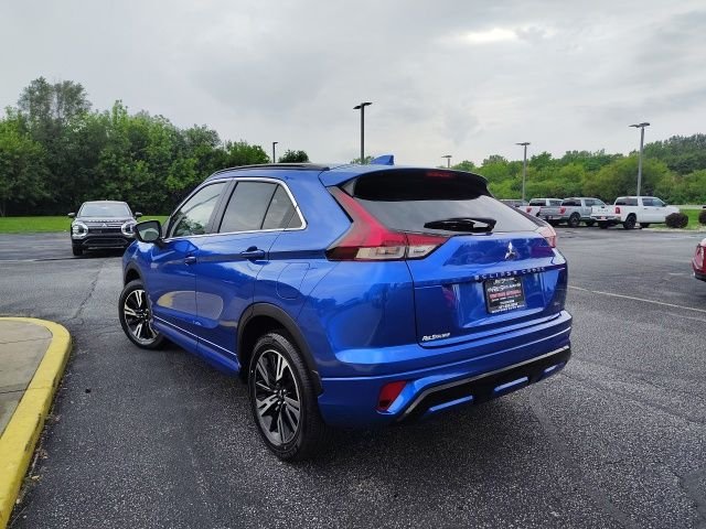 New 2026 Blue Mitsubishi SEL image 5