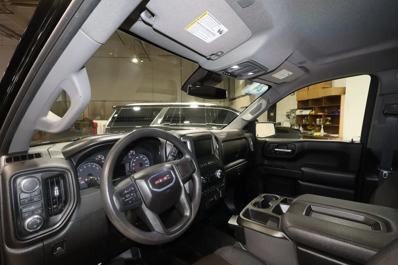 Used 2024 Onyx Black GMC Pro image 9