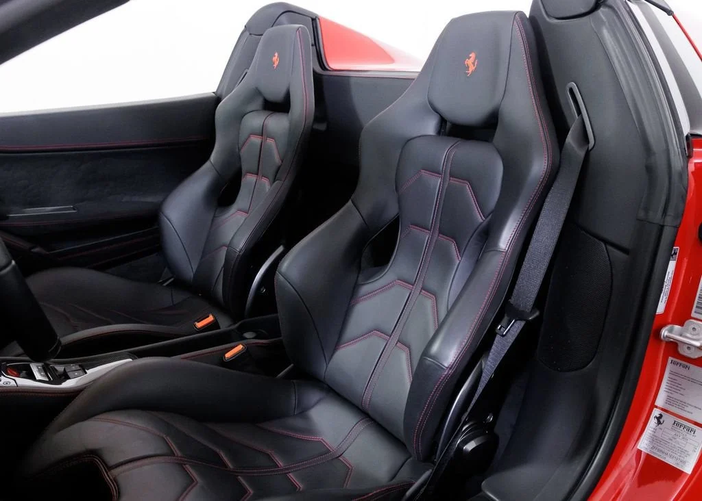 Certified Used 2014 Rosso Corsa Ferrari Base image 21