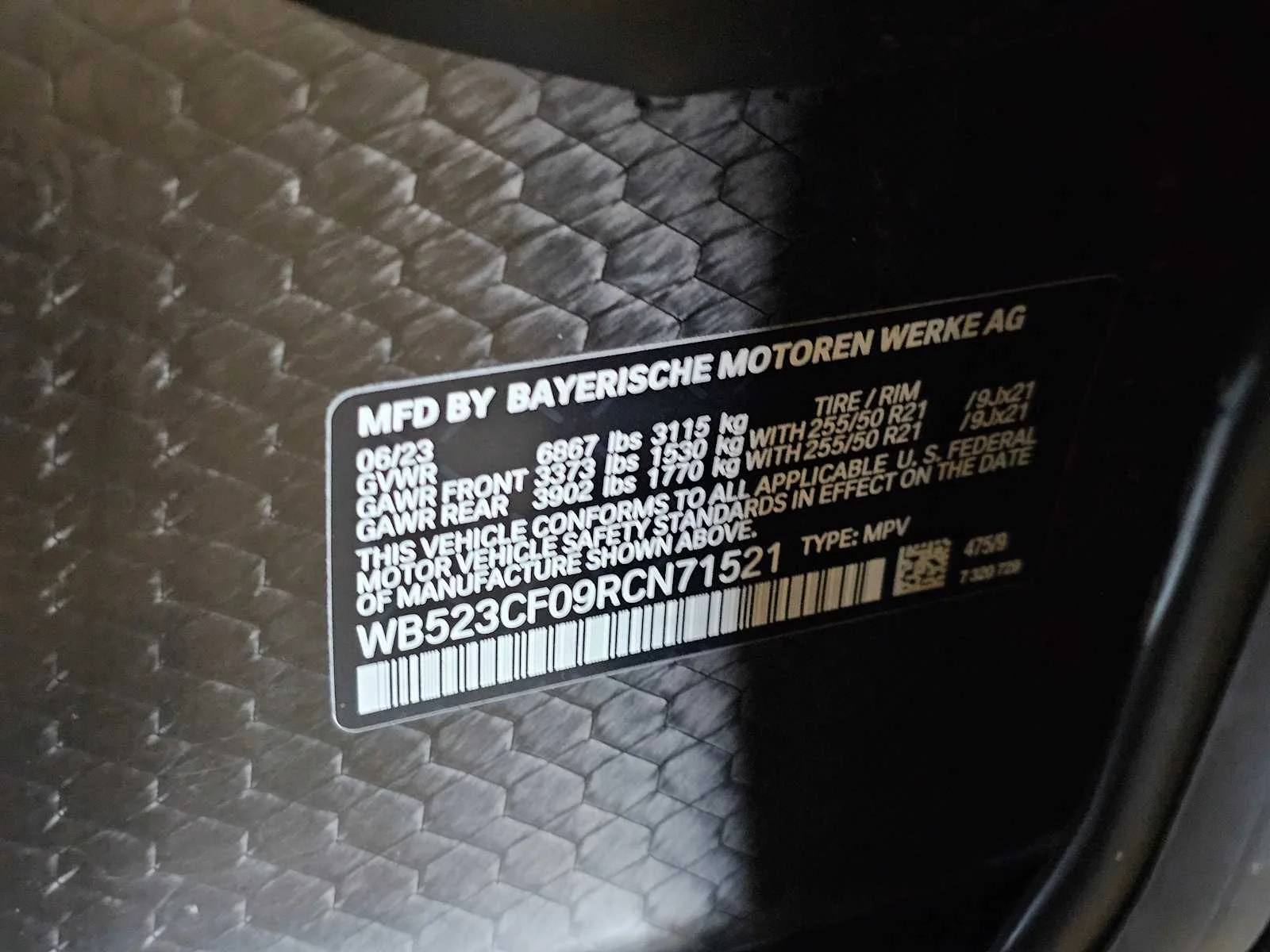 Certified Used 2024 Black Sapphire Metallic BMW xDrive50 image 31