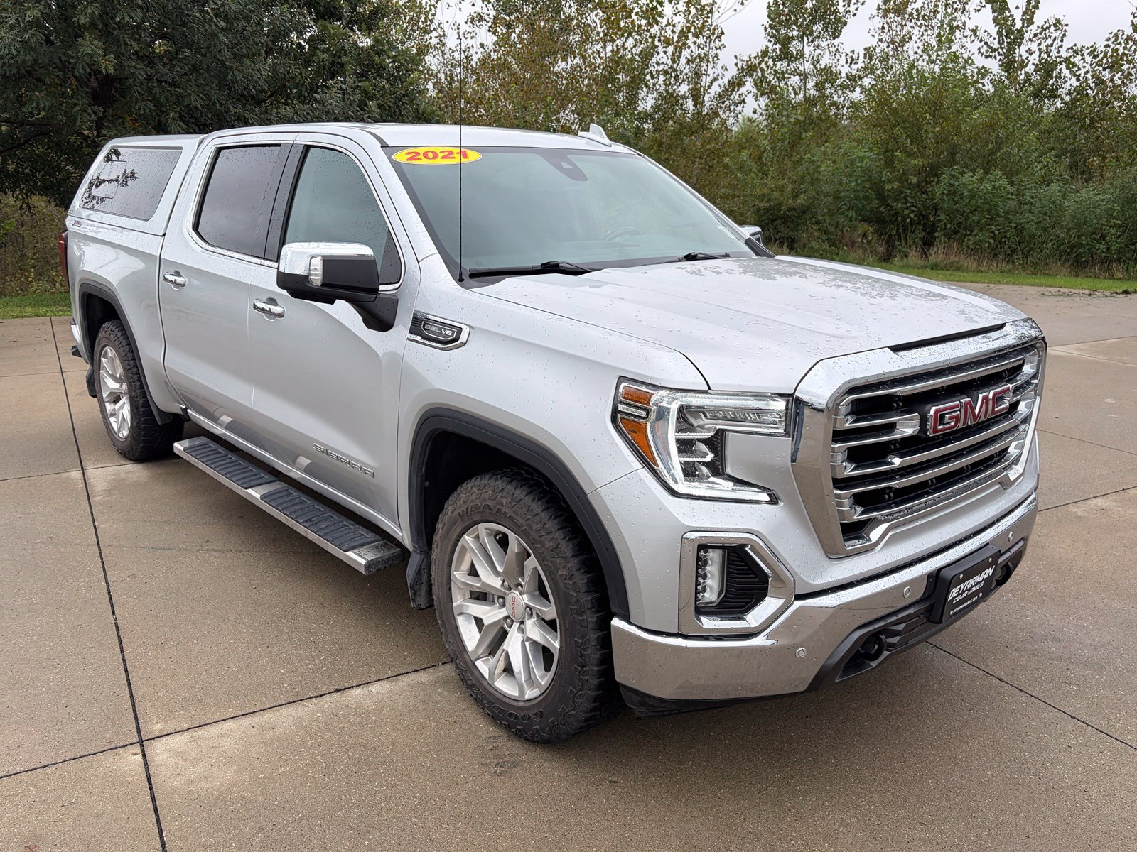 Used 2021 Silver GMC SLT image 1