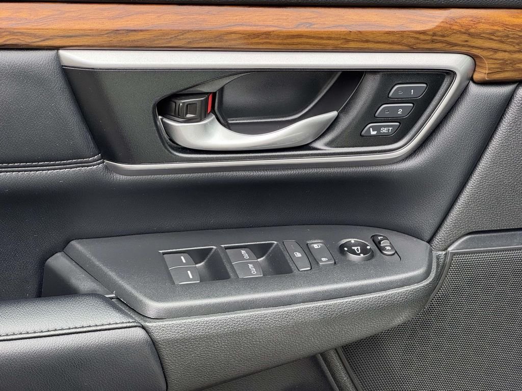Used 2018  Honda EX-L image 18