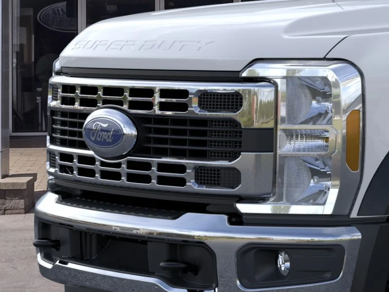 New 2026 Oxford White Ford XL image 17