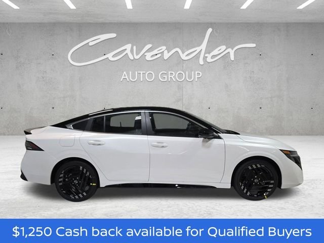 New 2026 Aspen White TriCoat / Super Black Two-tone Nissan SR image 17