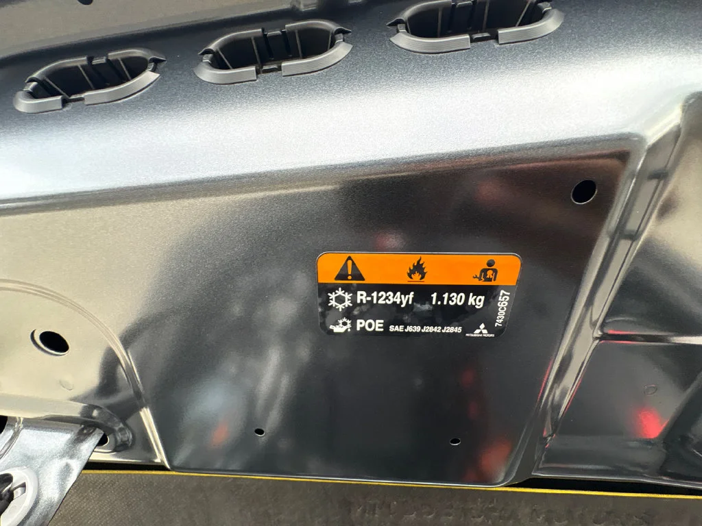New 2026 Gray Mitsubishi SEL image 75
