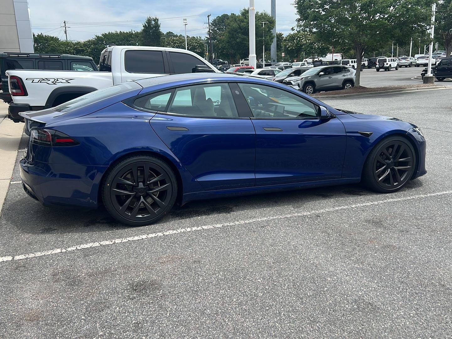 Used 2022 Deep Blue Metallic Tesla Base image 7