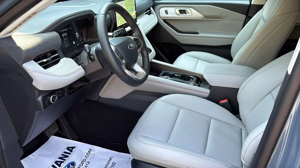New 2026 Vapor Blue Metallic Ford Active image 26