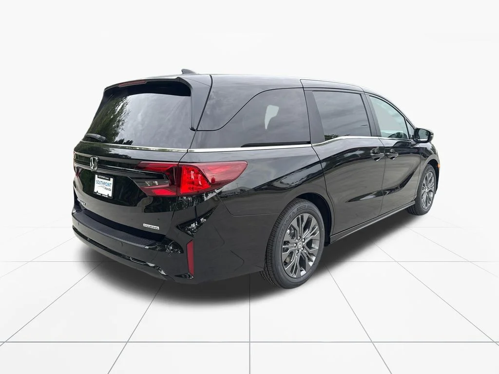 New 2026 Crystal Black Pearl Honda Touring image 9