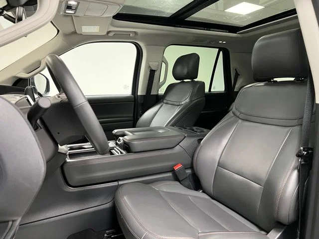 Used 2025 White Ford Active image 19