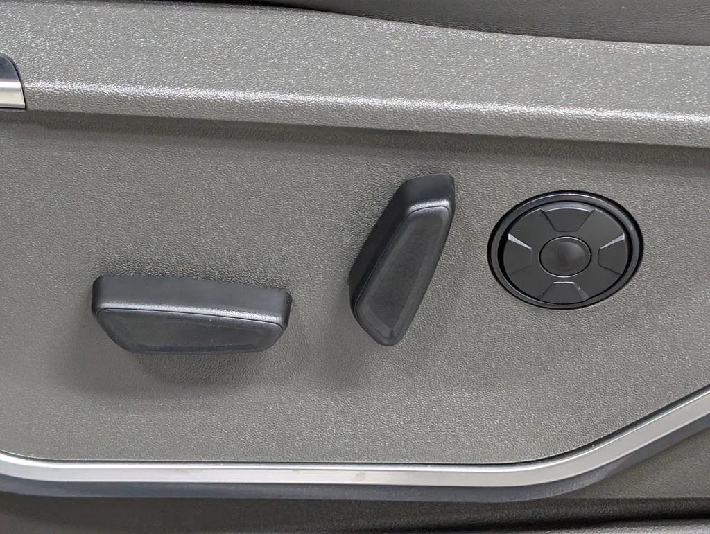 New 2026 Marsh Gray Ford F-250® Platinum® image 17