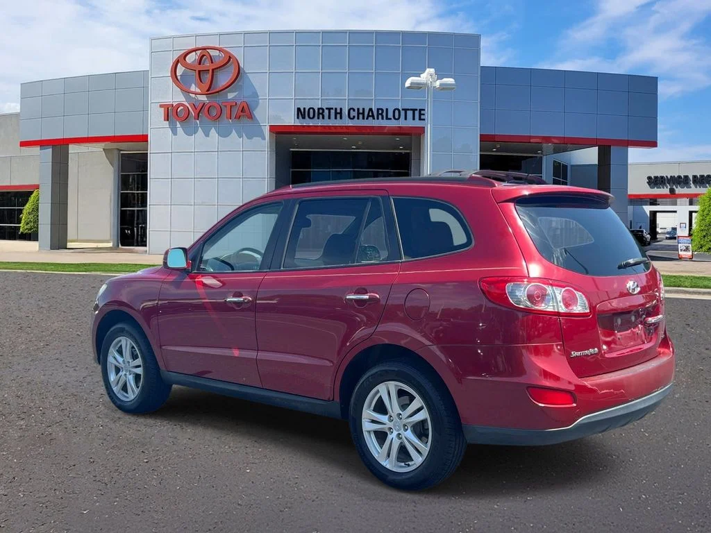Used 2012 Red Hyundai Limited image 4