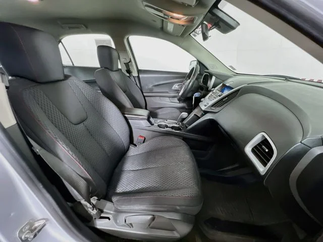 Used 2013 Silver Chevrolet LS image 34